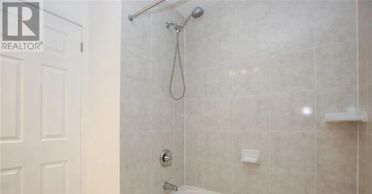 121 Erin Crescent, Ottawa, ON, K1V 9Z3 - 23