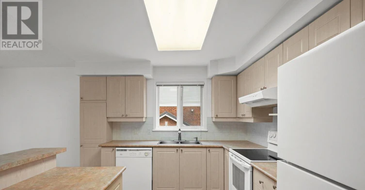 4478 Harper Avenue, Ottawa, ON, K1J 1E1 - 9