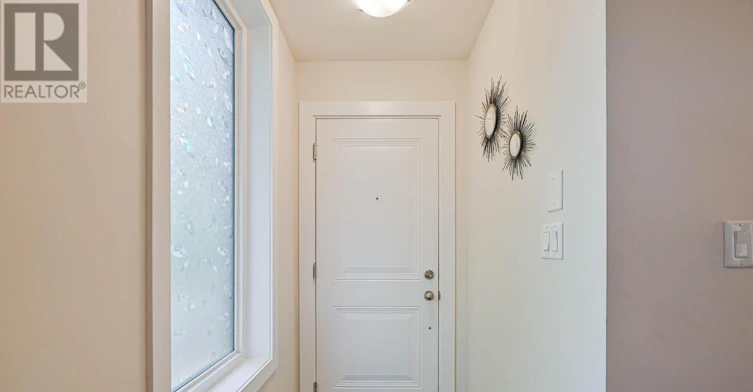 114-256 Royal York Road, Toronto, ON, M8V 1Y8 - 4