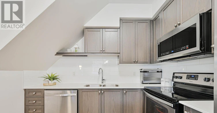 114-256 Royal York Road, Toronto, ON, M8V 1Y8 - 18
