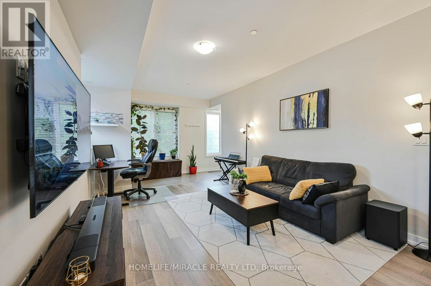 114-256 Royal York Road, Toronto, ON, M8V 1Y8 - 9