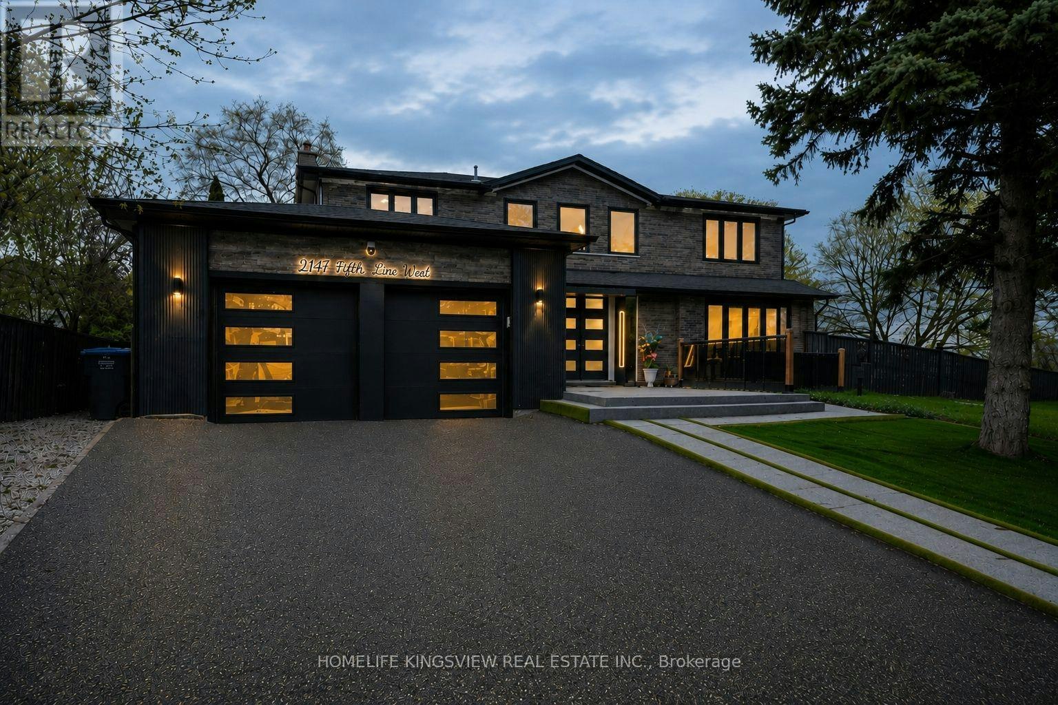 2147 Fifth Line W, Mississauga, ON, L5K 2K3