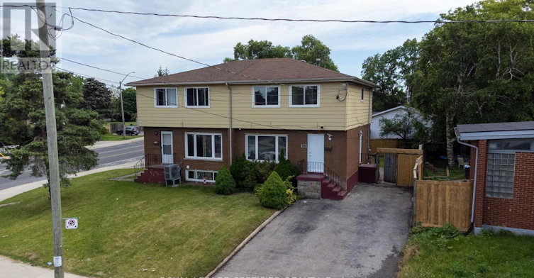 BSMT-111 Limeridge Road W, Hamilton, ON, L9C 2V3 - 2