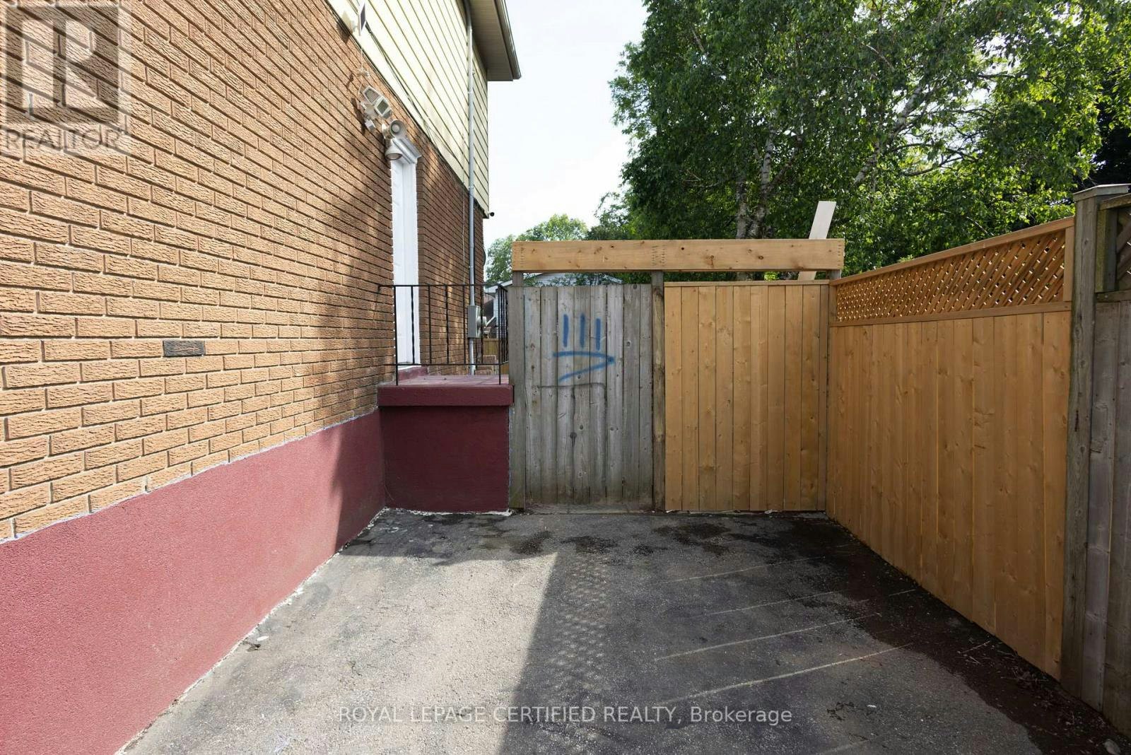BSMT-111 Limeridge Road W, Hamilton, ON, L9C 2V3 - 14