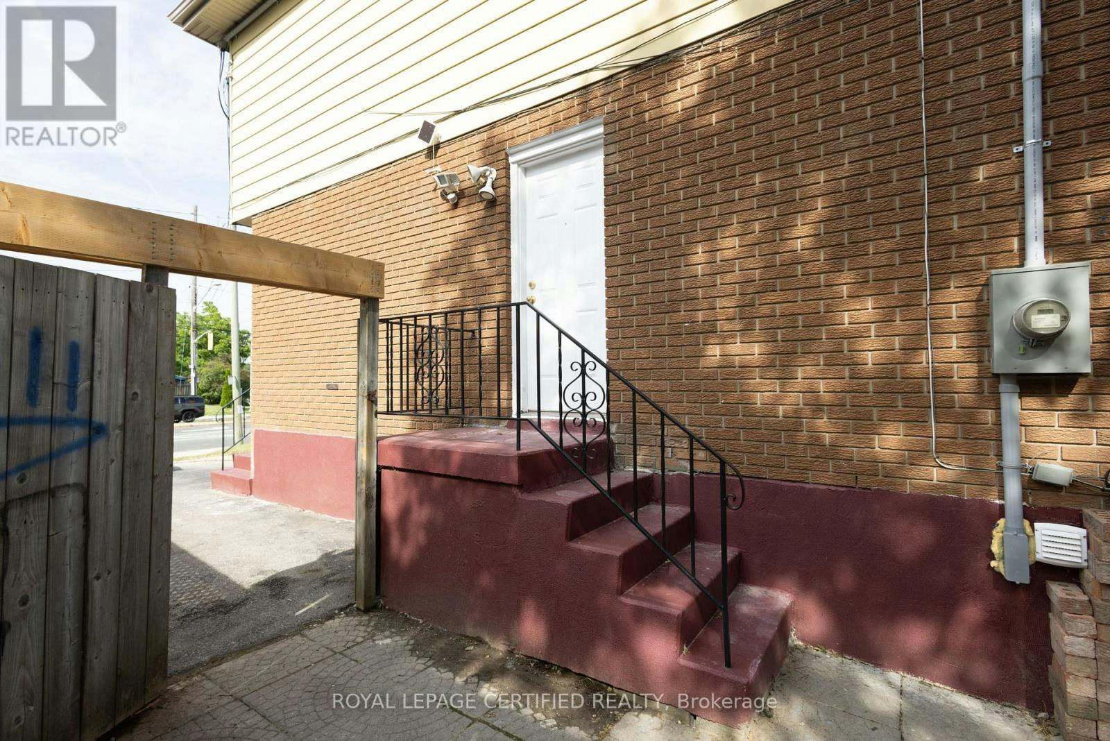 BSMT-111 Limeridge Road W, Hamilton, ON, L9C 2V3 - 15