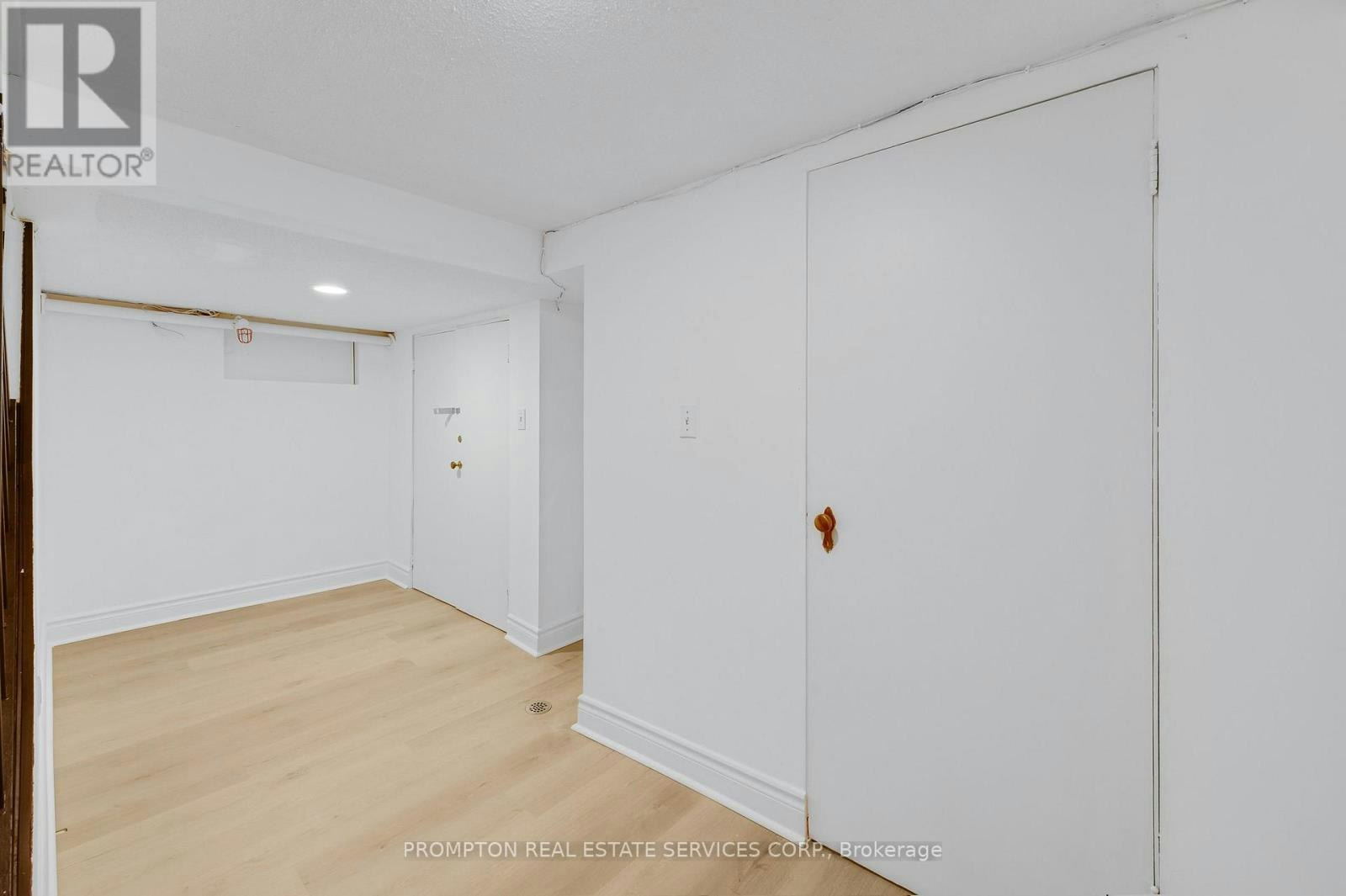 6 Kelso Street, Hamilton, ON, L9A 1C6 - 35