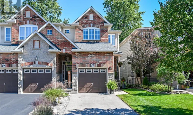 53 Sunnycroft Court