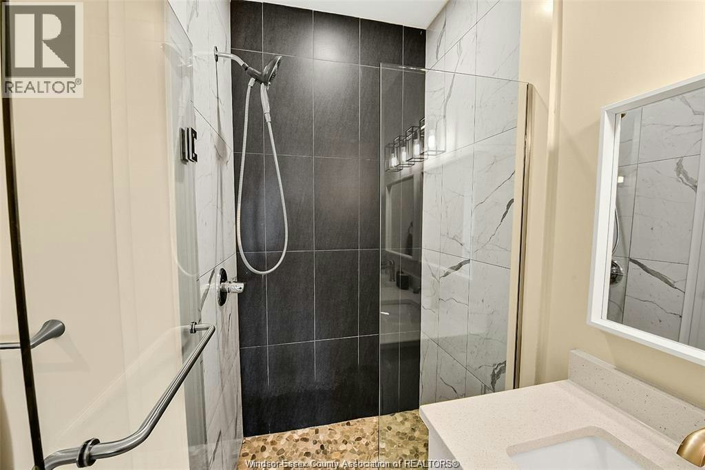 937 Walker, Windsor, ON, N8Y 2N6 - 19