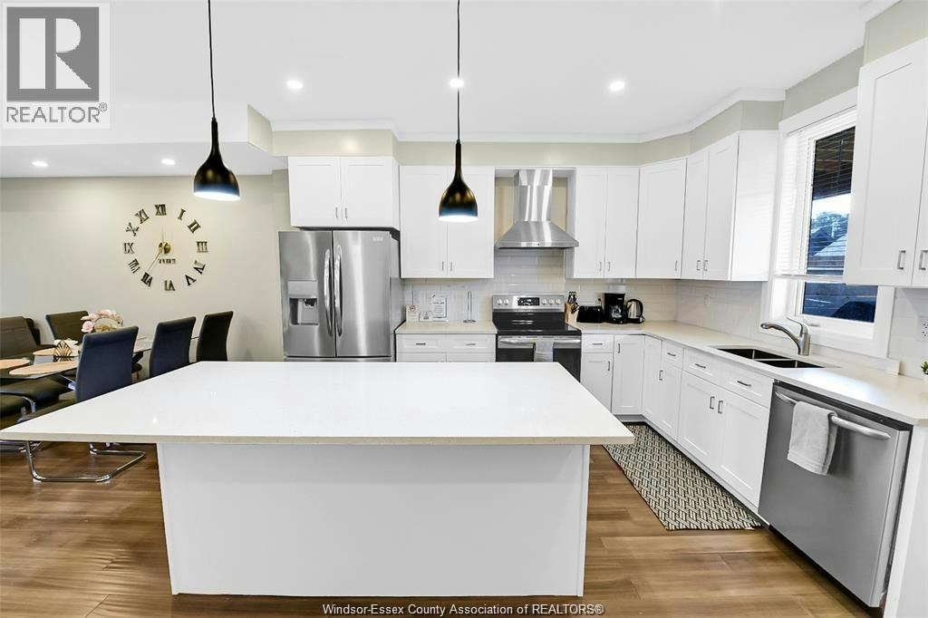 937 Walker, Windsor, ON, N8Y 2N6 - 2