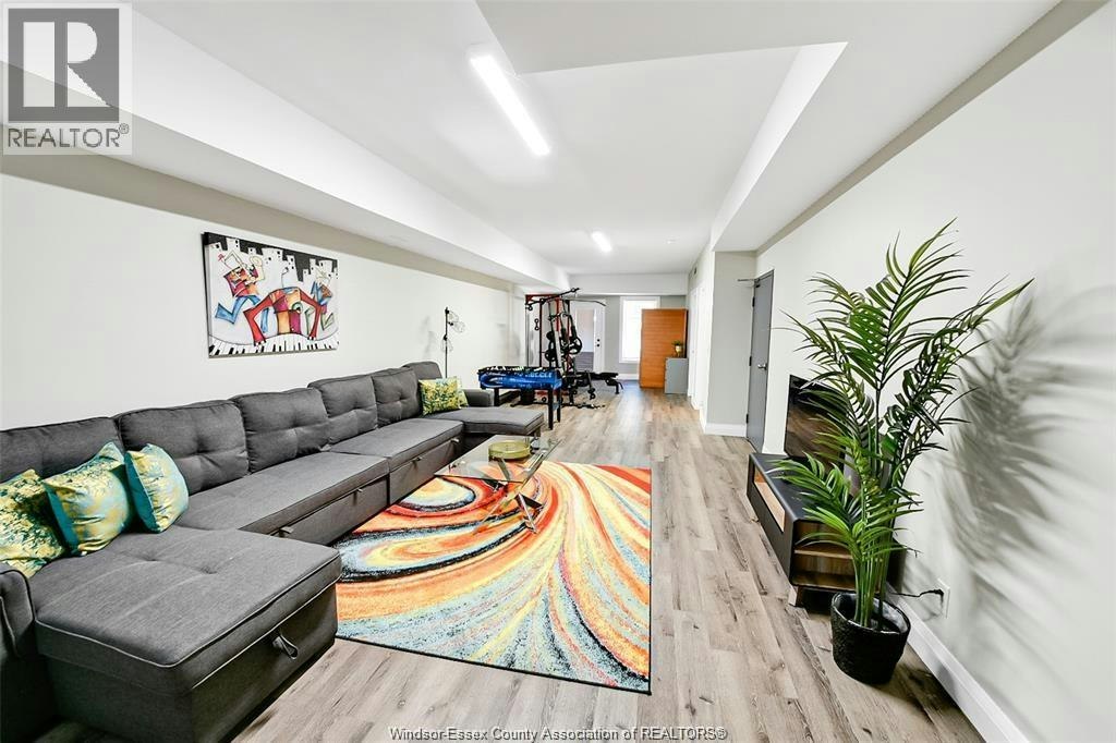 937 Walker, Windsor, ON, N8Y 2N6 - 23