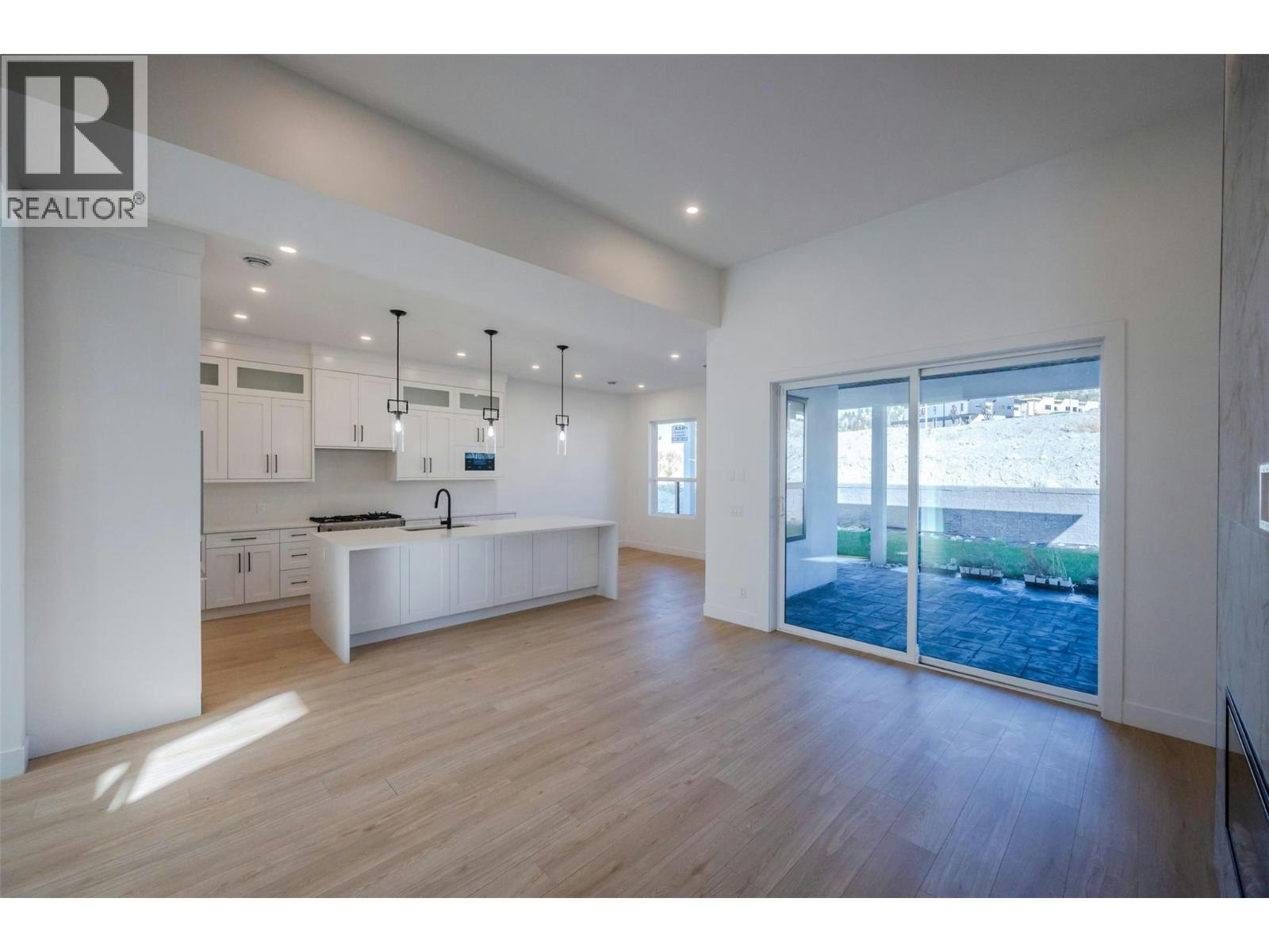 1125 Antler Drive, Penticton, BC, V2A 9G6 - 8