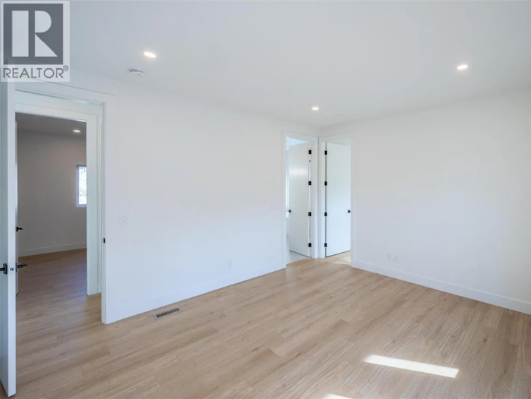 1125 Antler Drive, Penticton, BC, V2A 9G6 - 25