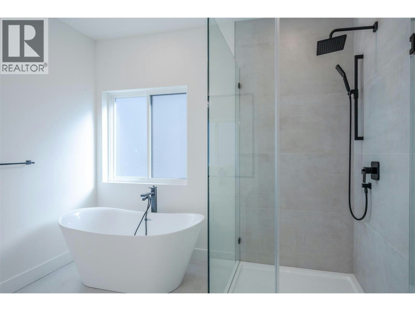 1125 Antler Drive, Penticton, BC, V2A 9G6 - 28