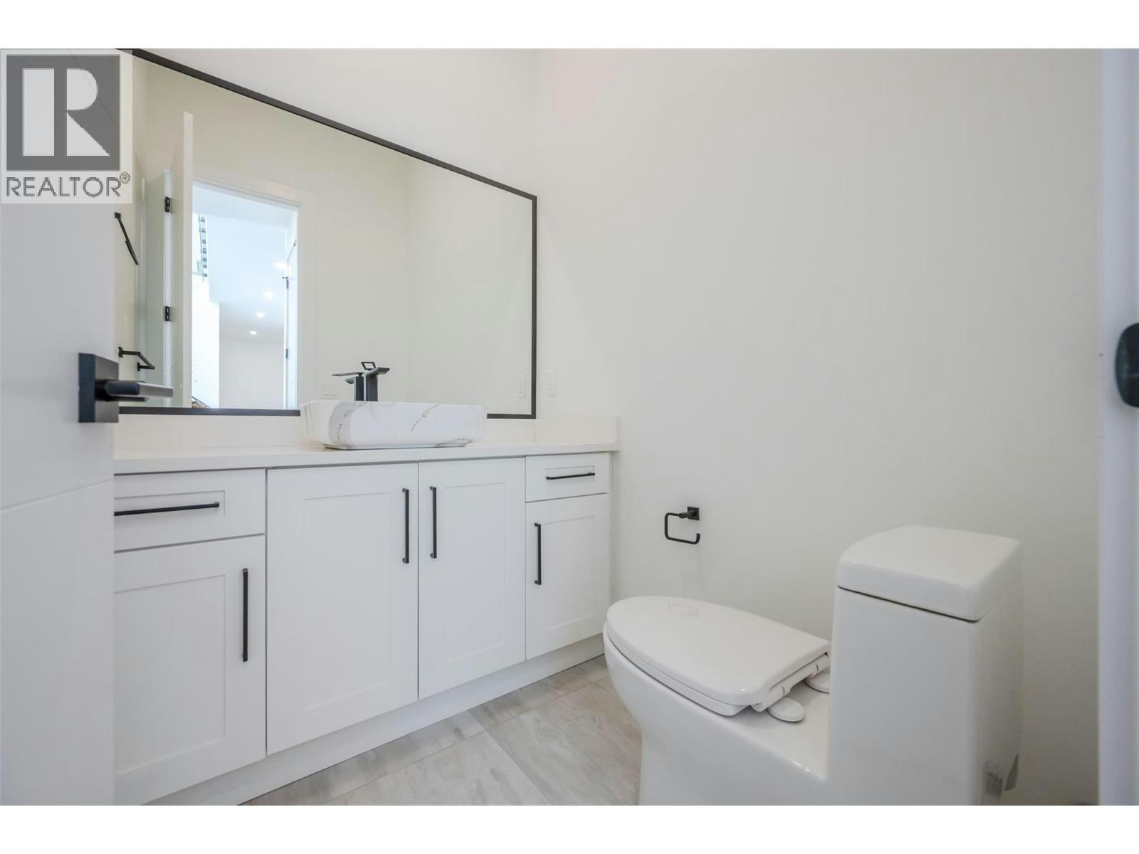 1125 Antler Drive, Penticton, BC, V2A 9G6 - 16