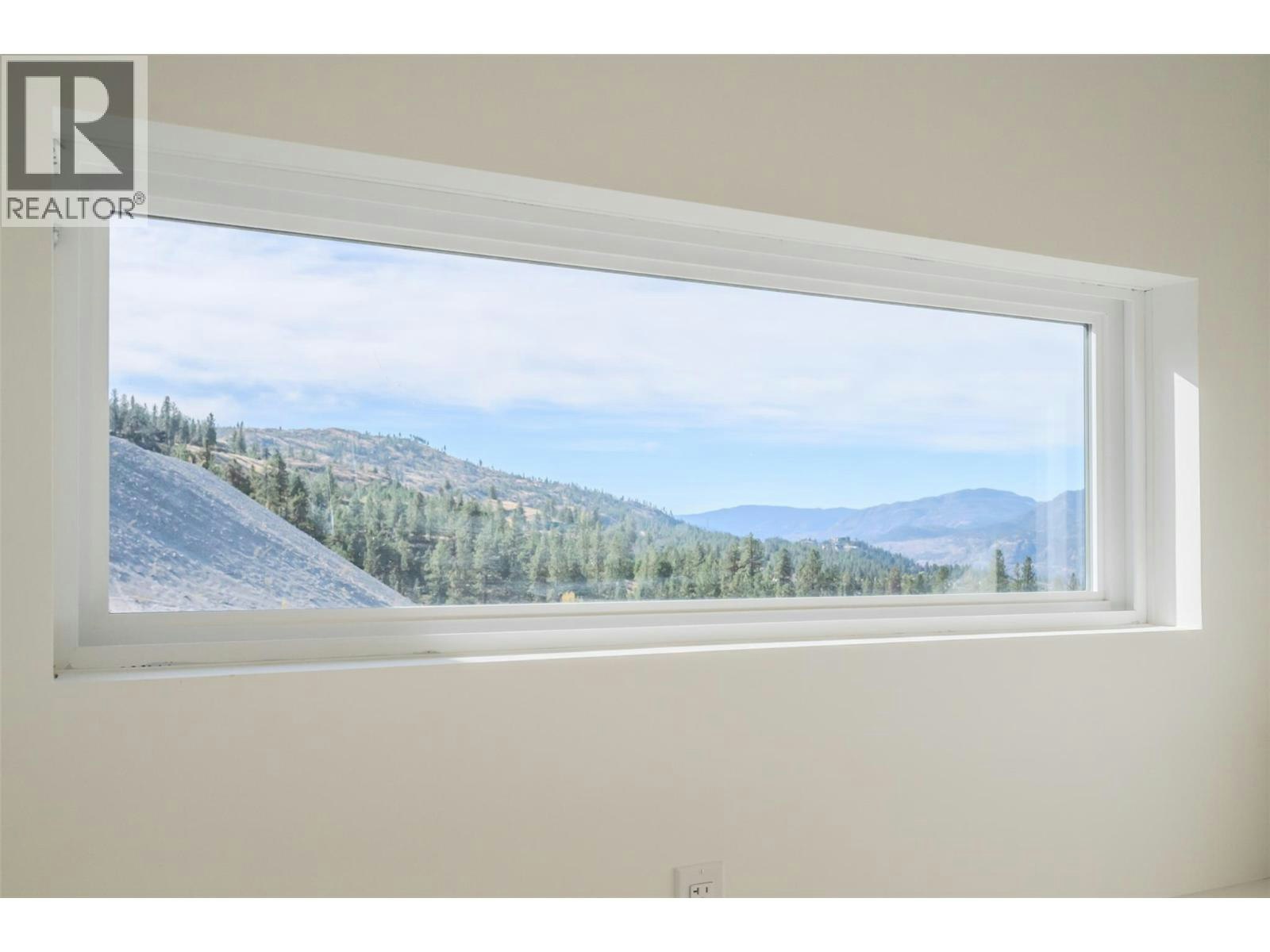 1125 Antler Drive, Penticton, BC, V2A 9G6 - 39