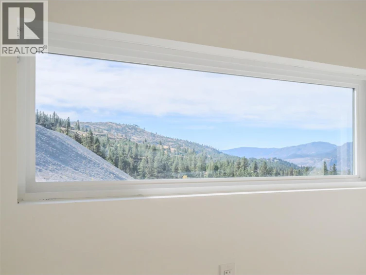 1125 Antler Drive, Penticton, BC, V2A 9G6 - 39