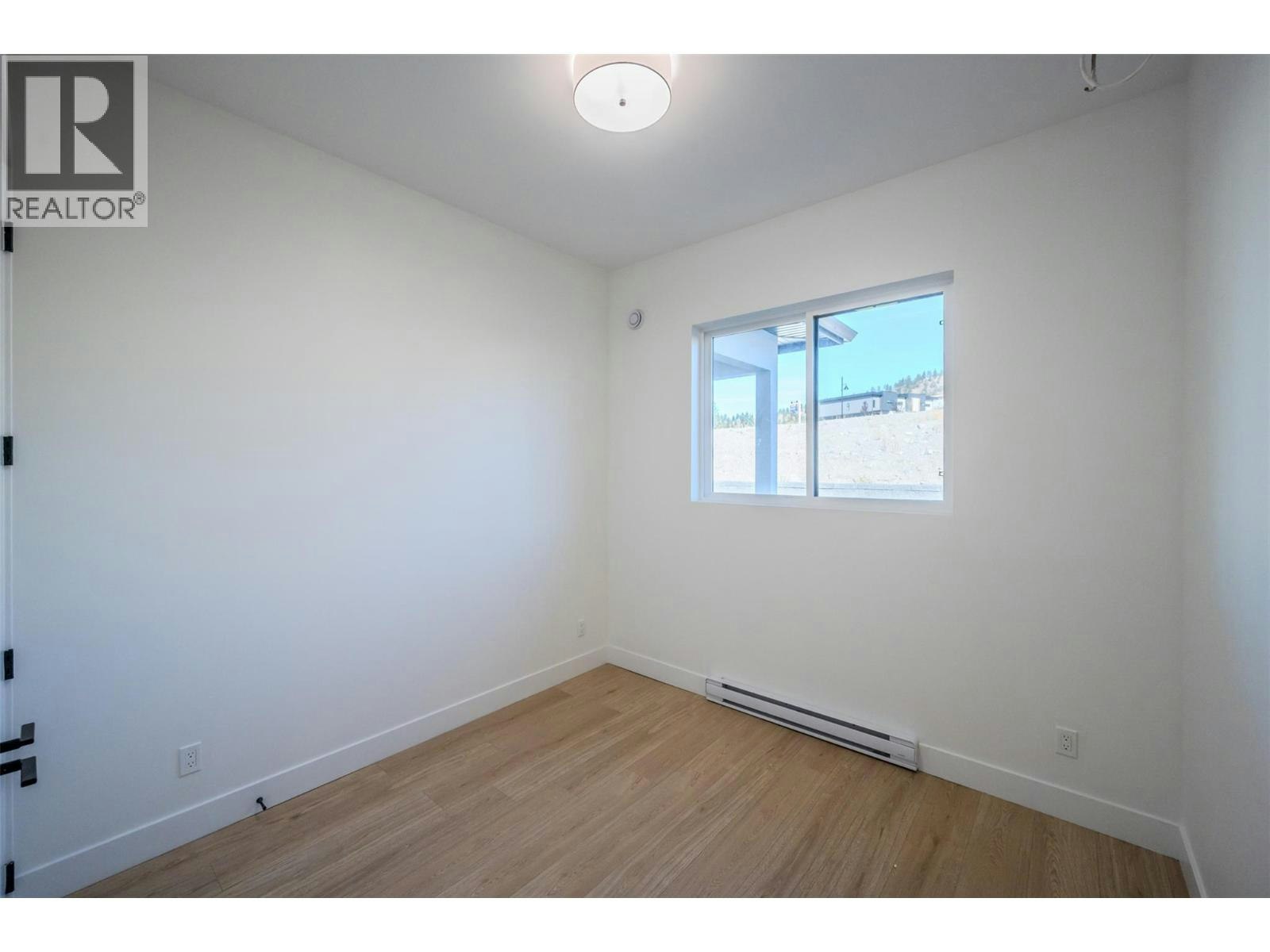 1125 Antler Drive, Penticton, BC, V2A 9G6 - 46