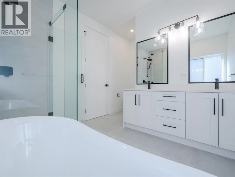 1125 Antler Drive, Penticton, BC, V2A 9G6 - 29