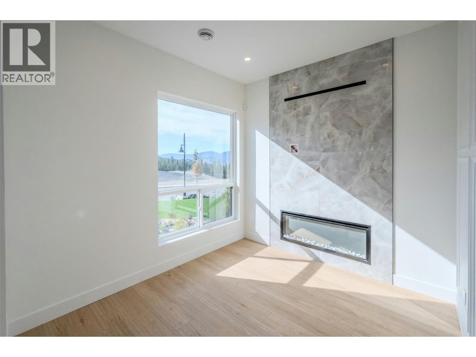 1125 Antler Drive, Penticton, BC, V2A 9G6 - 14