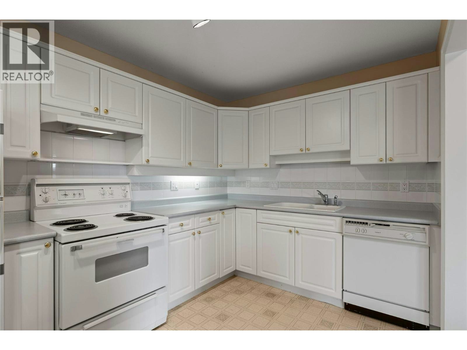 303-3300 Centennial Drive, Vernon, BC, V1T 9M5 - 11