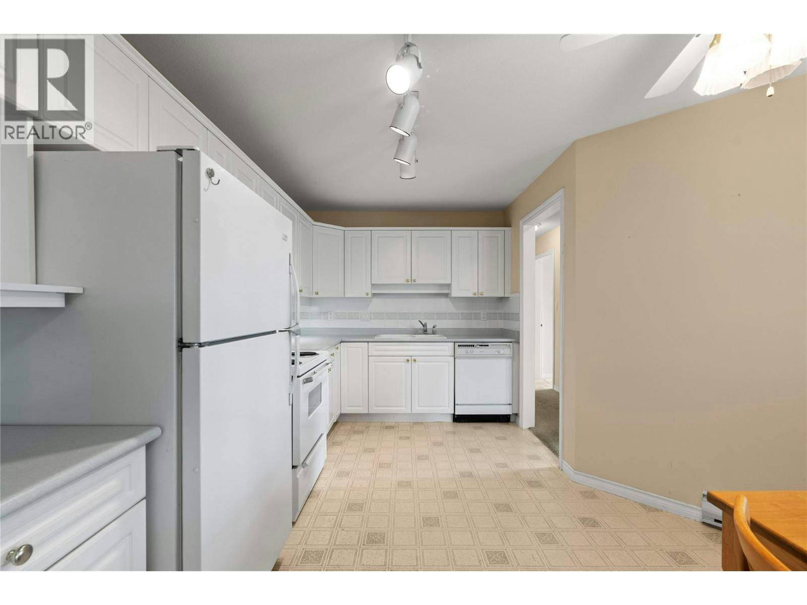 303-3300 Centennial Drive, Vernon, BC, V1T 9M5 - 12