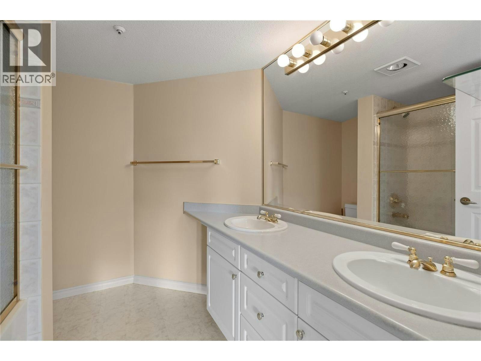 303-3300 Centennial Drive, Vernon, BC, V1T 9M5 - 17
