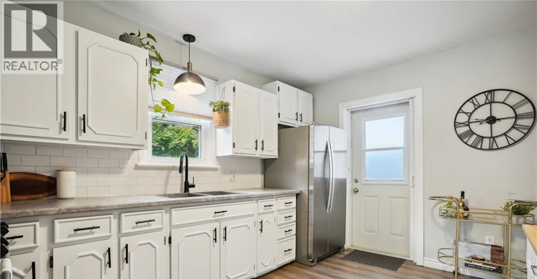 Upper-13 Beaucourt Place, Hamilton, ON, L8S 2P8 - 16