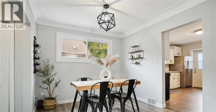 Upper-13 Beaucourt Place, Hamilton, ON, L8S 2P8 - 6