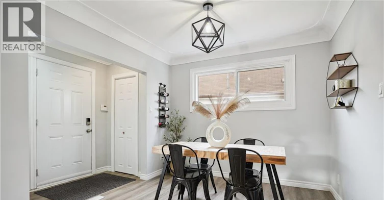 Upper-13 Beaucourt Place, Hamilton, ON, L8S 2P8 - 5