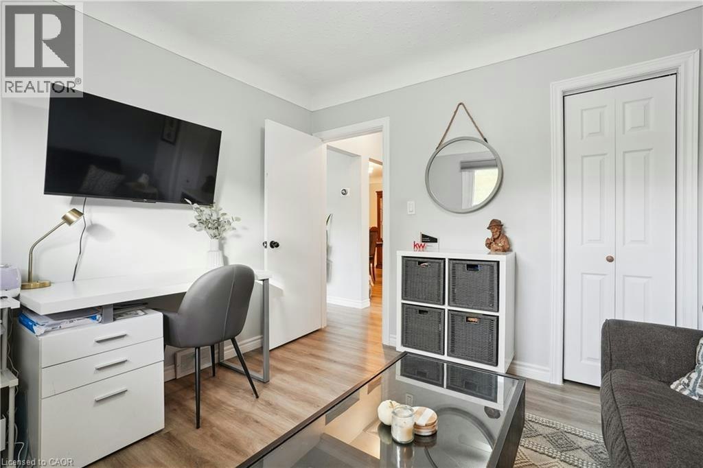 Upper-13 Beaucourt Place, Hamilton, ON, L8S 2P8 - 23