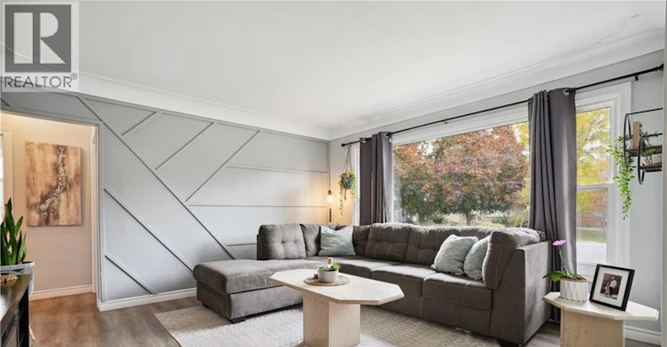 Upper-13 Beaucourt Place, Hamilton, ON, L8S 2P8 - 9