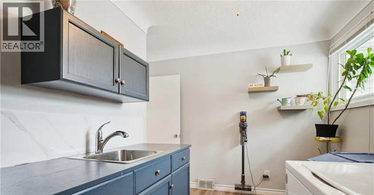 Upper-13 Beaucourt Place, Hamilton, ON, L8S 2P8 - 28