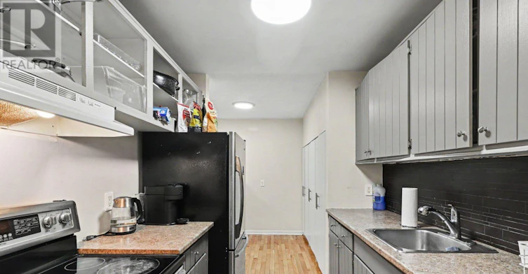 132-2093 Orient Park Drive, Ottawa, ON, K1B 4W1 - 2