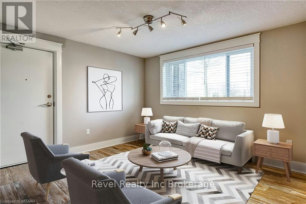 4-226 Clarke Street N, Woodstock, ON, N4S 7M7