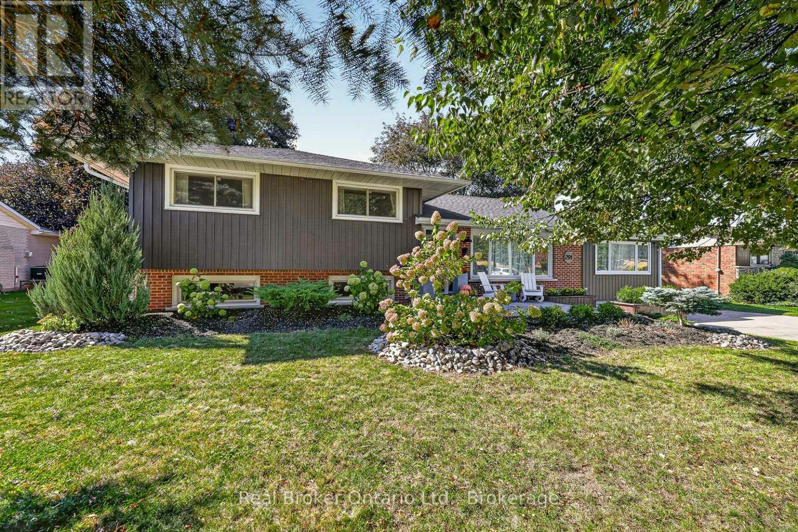 291 Briarhill Road, Woodstock, ON, N4S 7T4