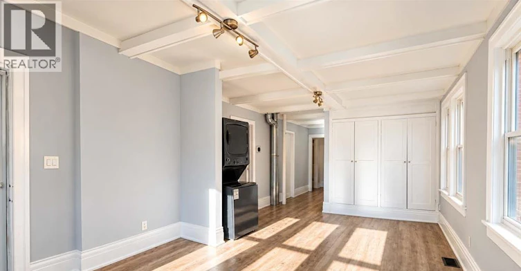 MAIN-1374 Benjamin Avenue, Windsor, ON, N8X 4M9 - 4