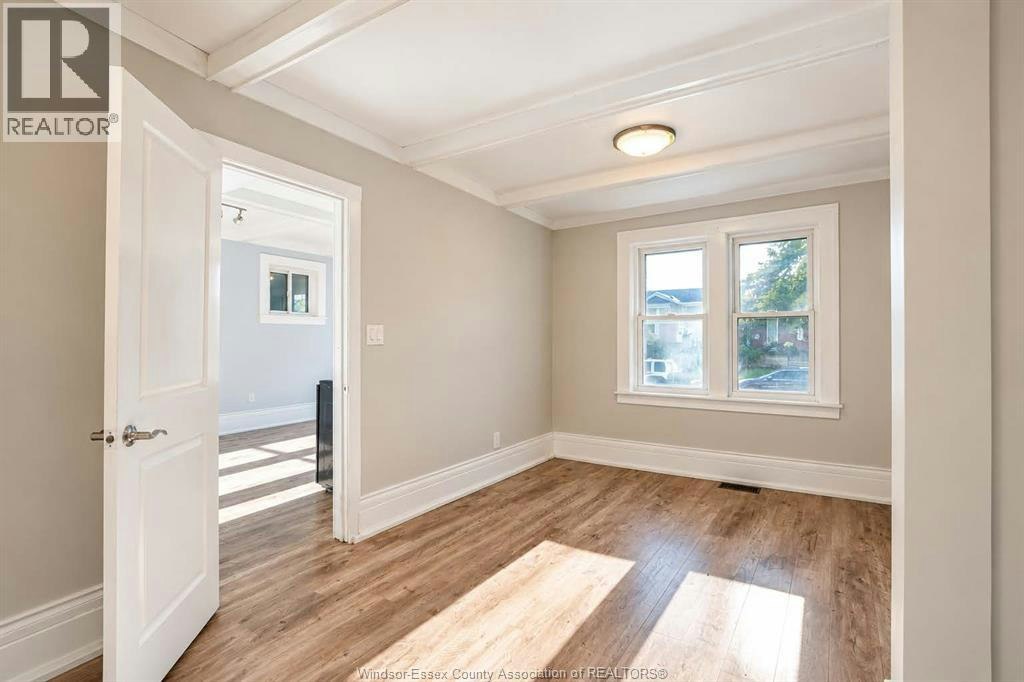 MAIN-1374 Benjamin Avenue, Windsor, ON, N8X 4M9 - 9