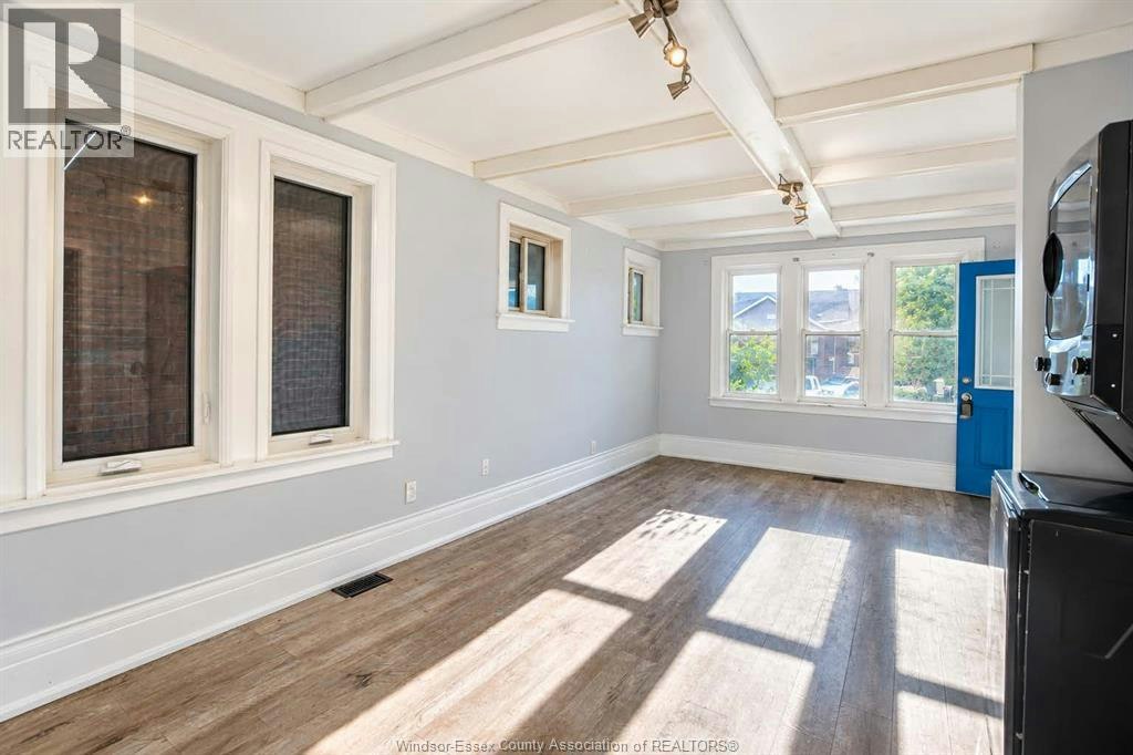 MAIN-1374 Benjamin Avenue, Windsor, ON, N8X 4M9 - 3