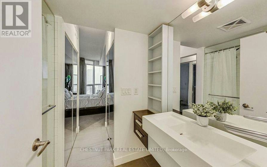 1908-38 Dan Leckie Way, Toronto, ON, M5V 2V6 - 14