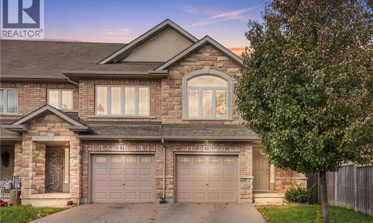 82 Charleswood Crescent