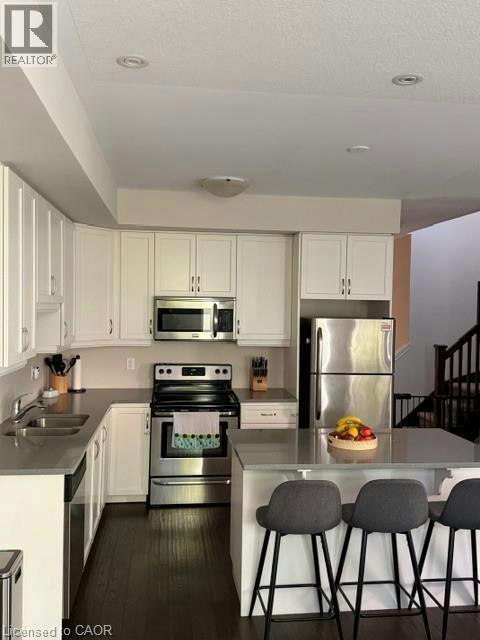 16 Beatrice Lane, Kitchener, ON, N2H 0B3 - 5