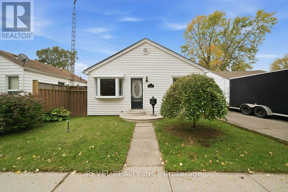 69 Sixth Avenue, Brantford, ON, N3S 1A8