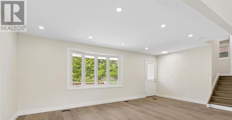 353 Dominion Street, Strathroy, ON, N7G 3G9 - 4