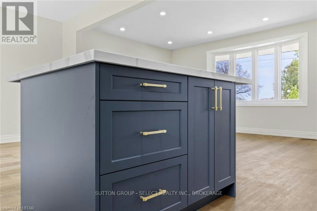 353 Dominion Street, Strathroy, ON, N7G 3G9 - 10