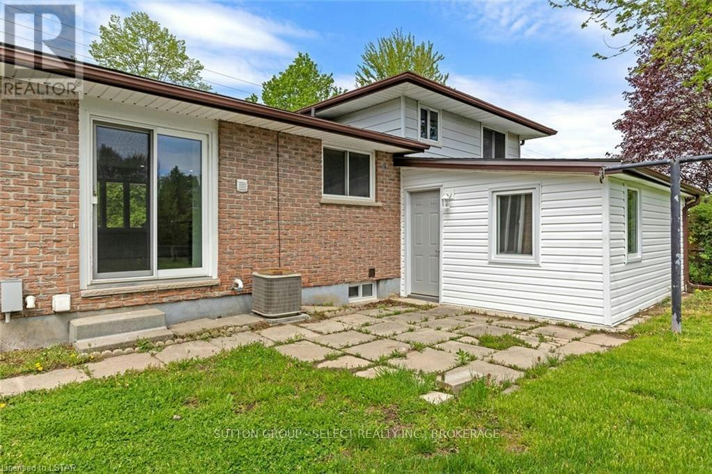 353 Dominion Street, Strathroy, ON, N7G 3G9 - 34