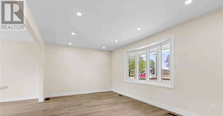 353 Dominion Street, Strathroy, ON, N7G 3G9 - 14