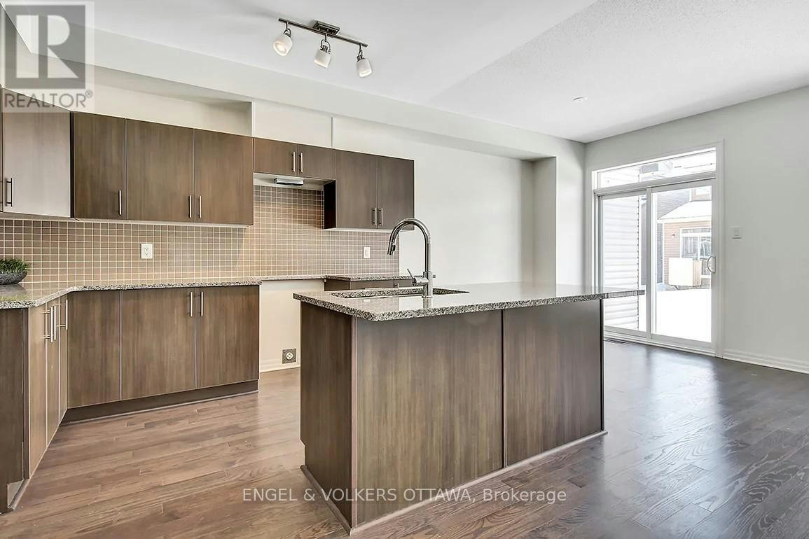 165 Overberg Way, Ottawa, ON, K2S 0J7 - 14