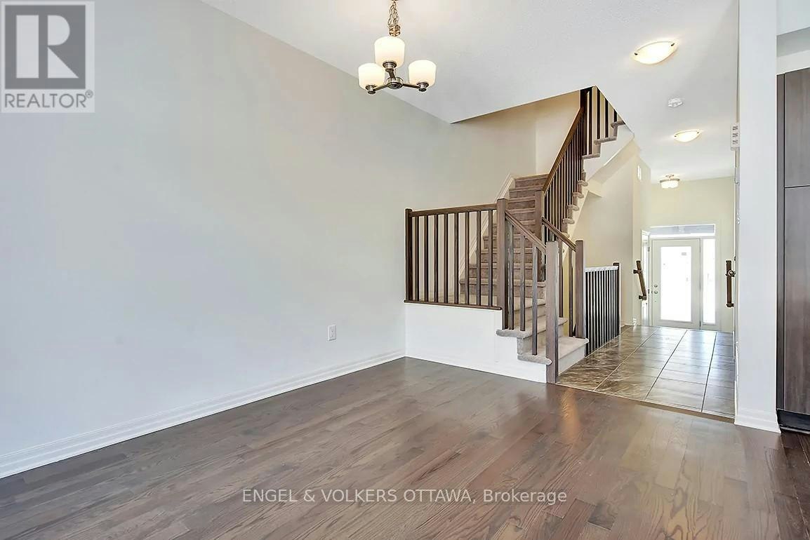 165 Overberg Way, Ottawa, ON, K2S 0J7 - 11