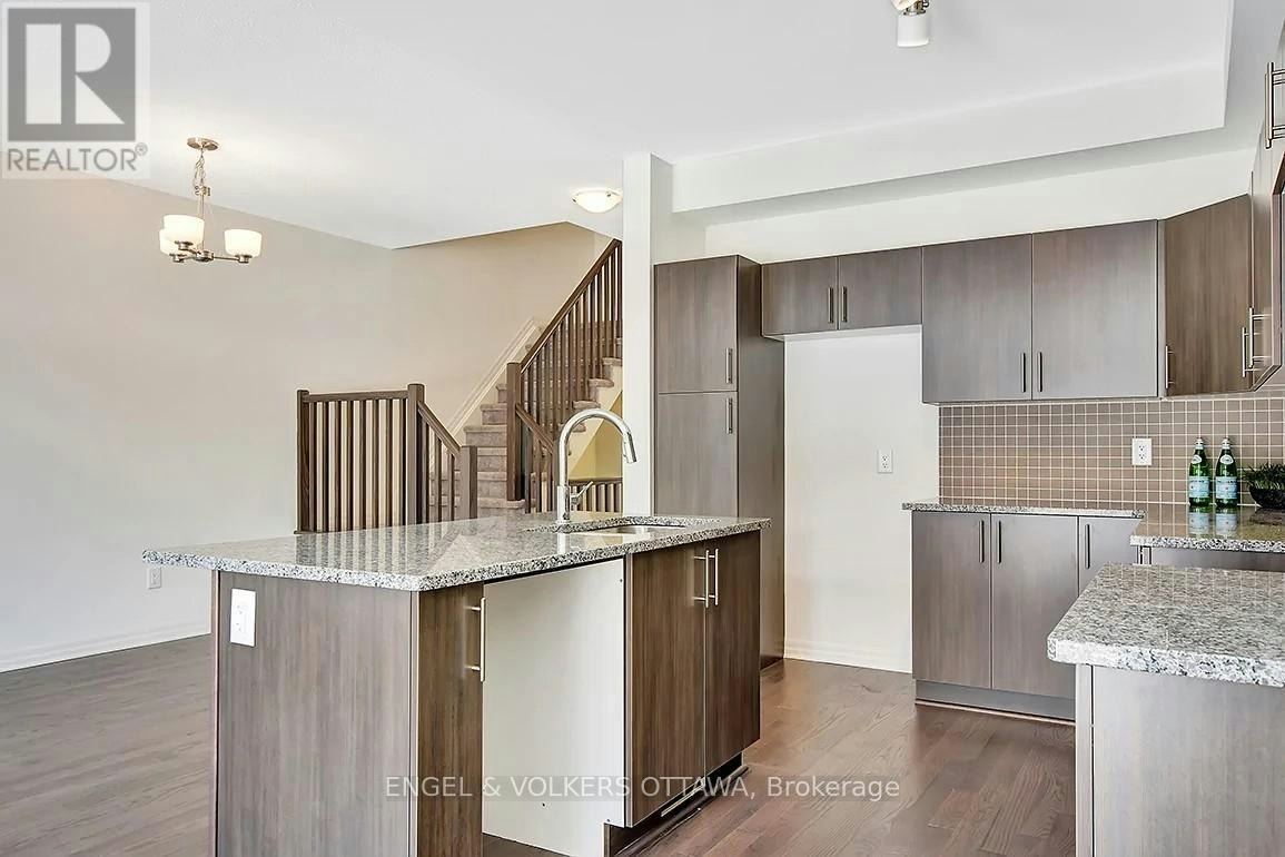 165 Overberg Way, Ottawa, ON, K2S 0J7 - 17