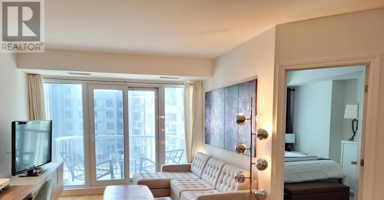 607-234 Rideau Street, Ottawa, ON, K1N 0A9 - 4